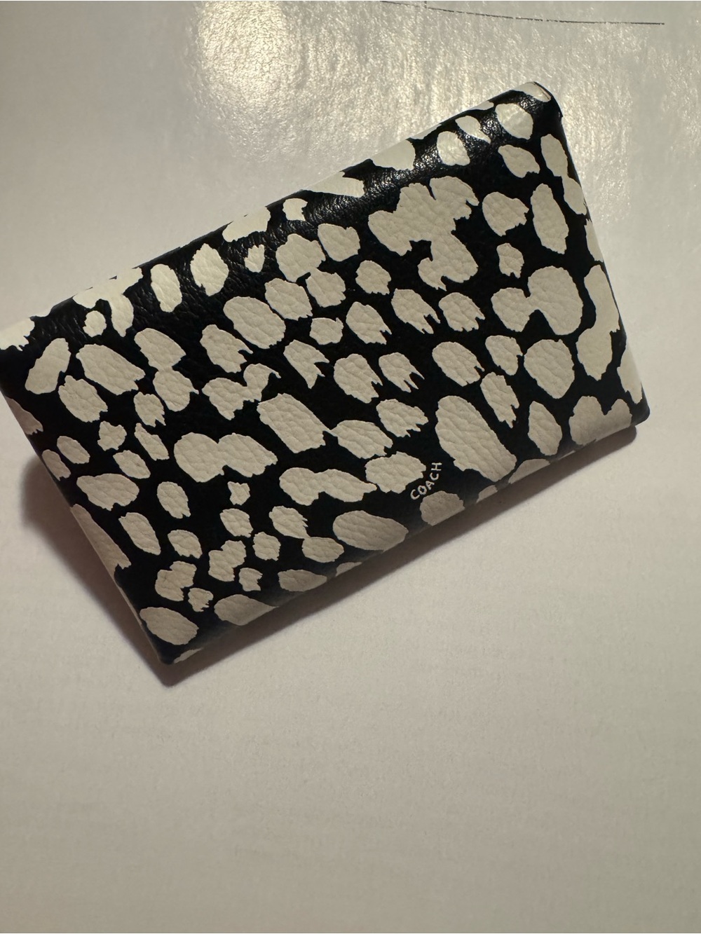 Coach abstract turnlock leather card case - Picture 3 of 3